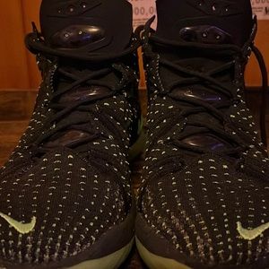 Nike Lebron 18 “Dunkman” Electric green